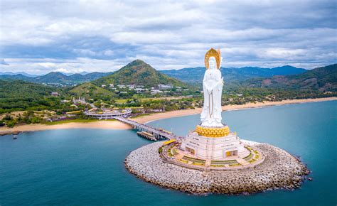  Nanshan Temple! A Majestic Beacon of Faith and Tranquility on Hainan Island!