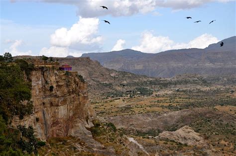 The Fascinating Debre Damo Monastery! A Historical Gem Perched on a Sheer Cliff